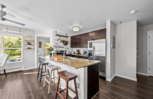 Glenwood Grove - North Iris Condo | 93 m² Condo ∙ 2 bedrooms ∙ 4 guests
