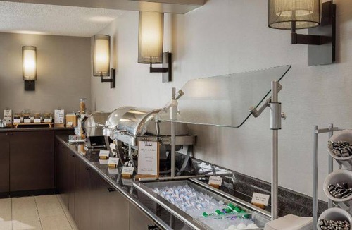 Glenwood Grove - North Iris Hotel | 79 m² Hotel ∙ 127 guests