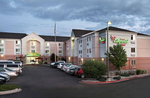 Northeast Colorado Springs Hotel | MCM Elegante Suites