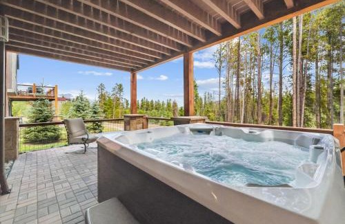 Baldy Mountain House | Breck Mountain Getaway home