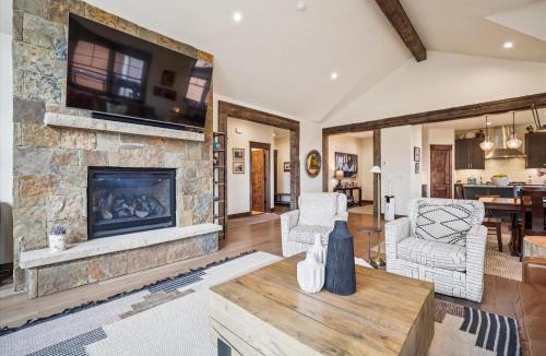 Baldy Mountain House | Breck Mountain Getaway home
