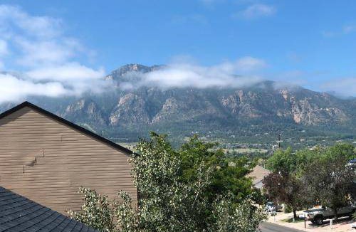 Southwest Colorado Springs Bed & Breakfast | 47 m² Bed and breakfast ∙ 1 bedroom ∙ 2 guests