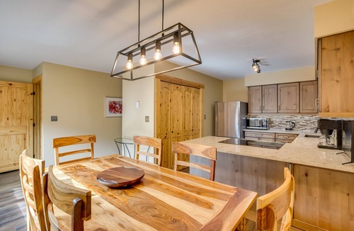 Intermountain Condo | Vail Condo ~ 4 Mi to Vail Mountain Resort!