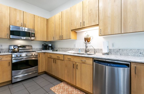 Vail Condo | Vail Modern Spacious Multi-level Villa, SAV4D