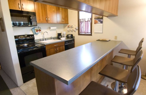Vail Condo | Vail Studio Condo Private Balcony, Loft, HSB312