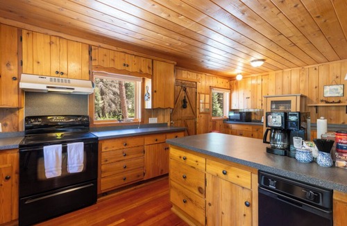 Bayfield Cabin | Vallecito Creekfront Cabin ~ Perfect Mountain Retreat for Families or Couples!