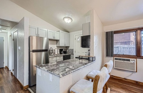 Arvada Plaza Area Apartment | Vaulted Ceilings & Modern Amenities Near Red Rocks & Denver