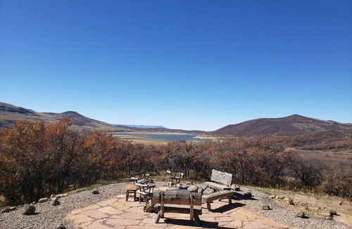 Collbran House | Vega lake Retreat - a unique mountain escape with all four seasons!