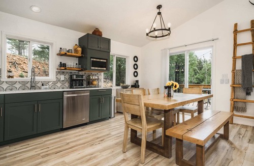 Bailey House | View Haus w/Dome Theater & Yoga Studio + Hot Tub