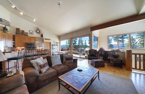 Baldy Mountain House | 'View Manor' - Five Master Suites!