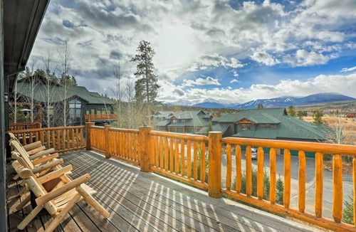 Fraser Condo | Views! 3 family rooms, 2 master suites, Hot Tub!