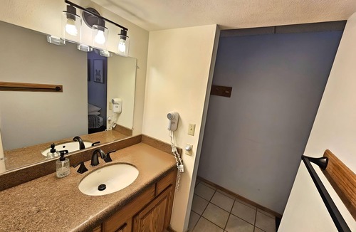 Copper Mountain Village Condo | Village square 442, Center Village Copper Mountain,Pet Friendly includes parking