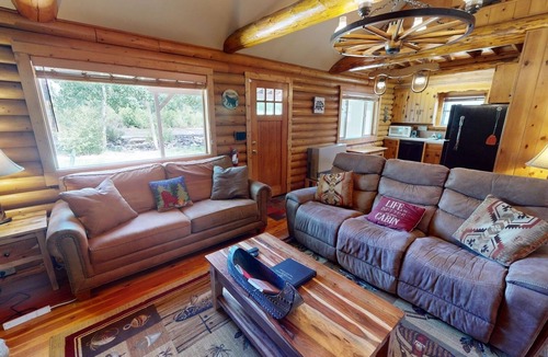 Gunnison Cabin | Virgil’s Cabin on the River