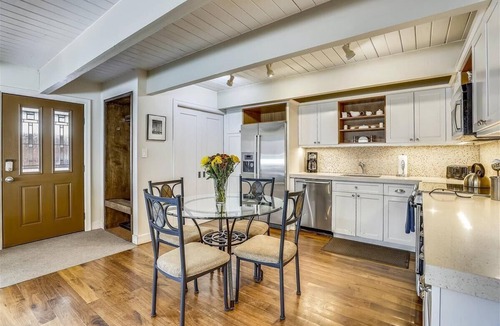 Aspen Condo | Walk Everywhere! Deluxe Downtown Condo w/Hot Tub