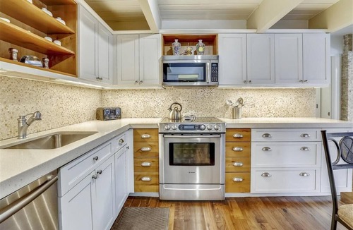 Aspen Condo | Walk Everywhere! Deluxe Downtown Condo w/Hot Tub
