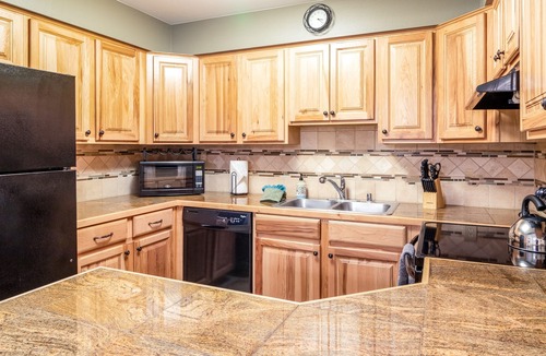 Breckenridge Condo | Walk everywhere. Ski in. Pool and hot tub.Elevator.