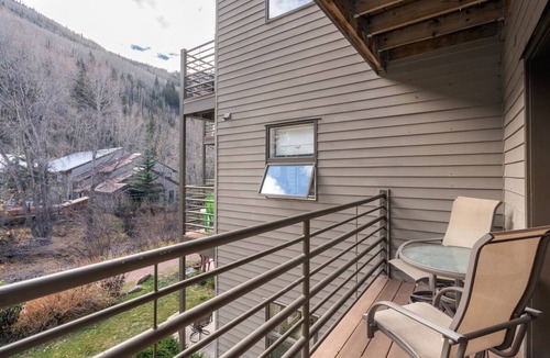 Telluride Condo | Walk to All! Riverside Balcony with Ski Mountain Views