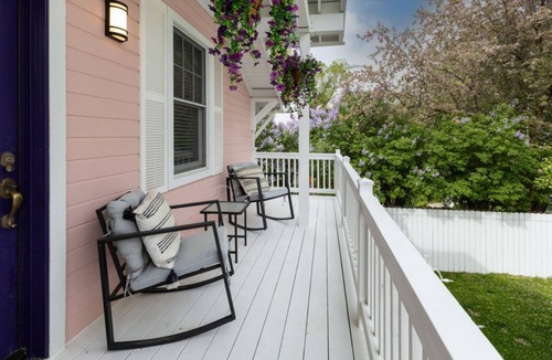 Old Town Apartment | Walk to Downtown | Month Rentals | Secure Bike Storage