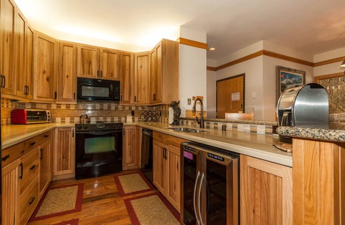 Mountain House Condo | Walk to Lift, Shops, and Dining, Enjoy Balcony & Private Indoor Hot Tub and