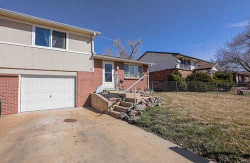 Scenic Heights House | Walk to Olde` Town Arvada for The Perfect Colorado Getaway!