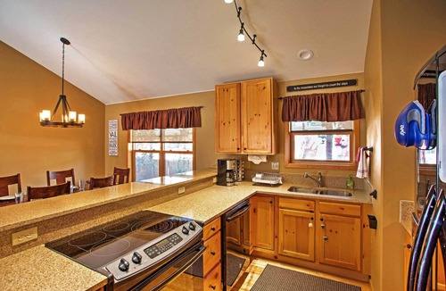 Mountain House Condo | Walk to Ski Lift: Keystone Condo w/Hot Tub Access