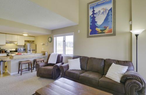 Granby Apartment | Walk to Ski Lifts Mtn-View Granby Retreat!