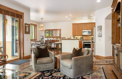 Edwards Condo | Walk to Slopes & Dining - Pool/Hot Tub, Private Deck w/Firepit