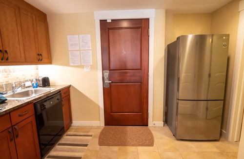 Winter Park Condo | Walk to Slopes, Newer Unit, Biggest Hot Tub, Great Views !