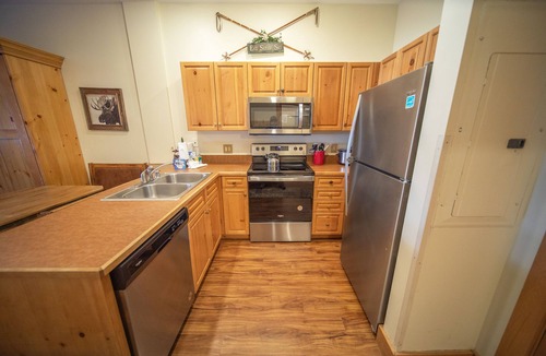 River Run Condo | Walk to Slopes | Pool & Hot Tub | Village