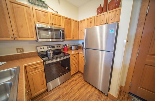 River Run Condo | Walk to Slopes | Pool & Hot Tub | Village