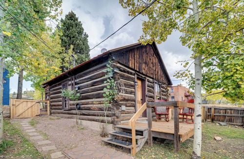 Cripple Creek Cabin | Walk to Town: Victorian Home w/Private Hot Tub