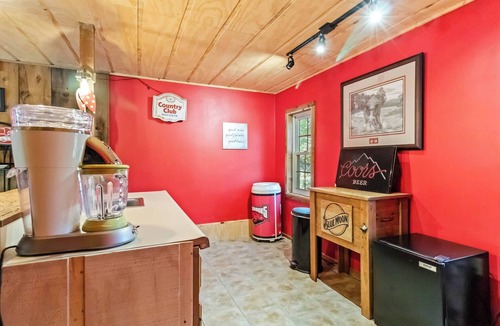 Springdale House | War Eagle Getaway