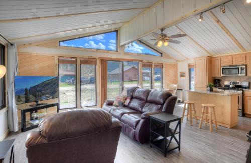 Creede House | Warrick Cabin