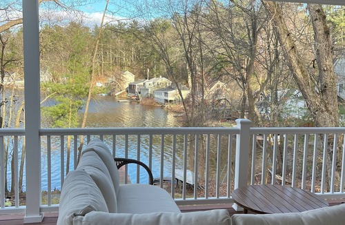 Franklin House | Water access and fire pit. Relax and enjoy the nature!