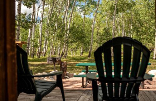 Salida House | Waterfront Camping Cabin near the Great Sand Dunes in Colorado