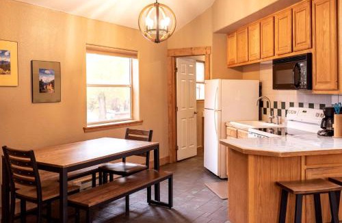 Salida House | Weekend Getaway for Outdoor Recreation near San Isabel Forest in Colorado