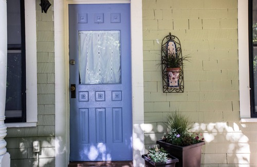 Old North End Cottage | Welcoming cottage and artist's studio in the historic Old North End