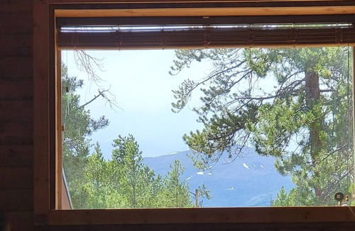 Twin Lakes House | Well Appointed Cabin On Wooded Acre,close To Lakes And Trails Handicap Accessibl