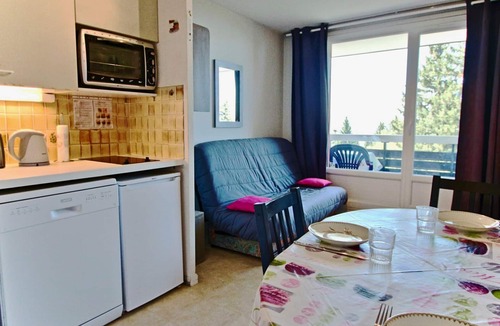 Chamrousse Apartment | Well-equipped studio cabin near slopes in Chamrousse