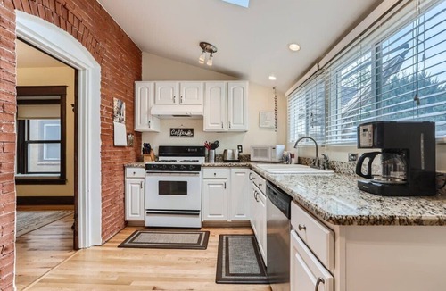 West Highland House | West Highland Bungalow/2BR w/Private Backyard