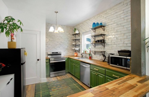 Berkeley House | West Highlands Charmer- a 2-bedroom bungalow in walkable N Denver!