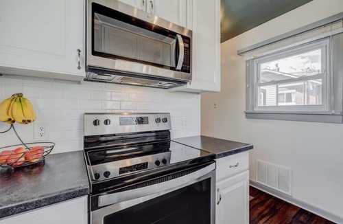 Edgewater House | West Highlands Flat I Sloans Lake I Outdoor Games