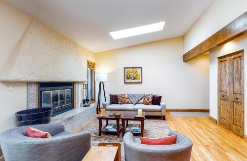 Intermountain House | West Vail Condo Retreat