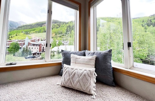 Telluride Condo | Whisper Wood | Mountain & River Views, Top Floor Bay Window