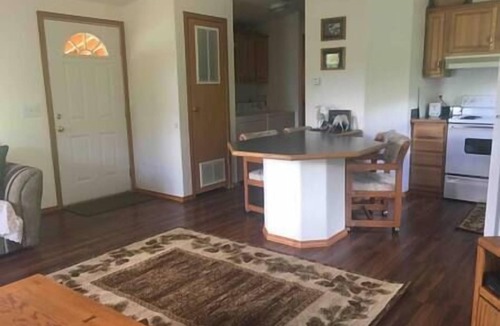 Walden House | Whistle Pig Retreat @ 22 West