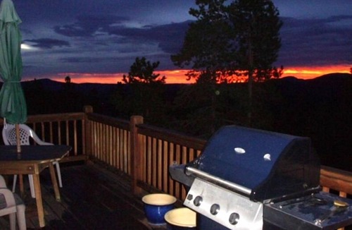 Evergreen House | "Wilderness Cabin on the Canyon" - BEAT the HEAT at 9000 Feet elevation