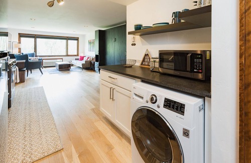 Purgatory Condo | Wildflower Ridge (#103) |10 min to Ski - Golf/AC/Pool/Hot Tub/Mountain Views