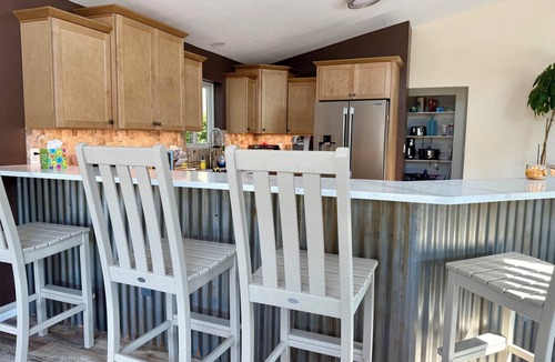 Palisade House | Wine Country Escape - 3 BR/2 BA Retreat - Orchard, Mountain Views & Large Patio