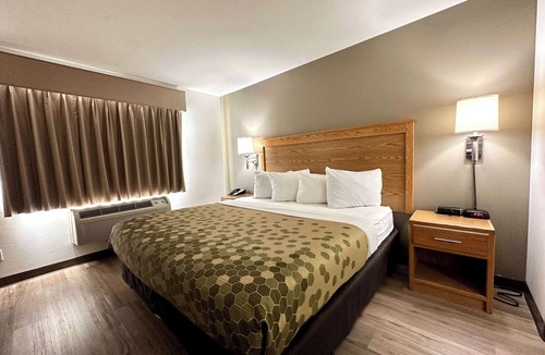 New Castle Hotel | Wingate by Wyndham New Castle - Glenwood Springs