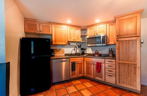 Cascade-Chipita Park Condo | Winnemucca Spa; wet sauna, hot tub, views